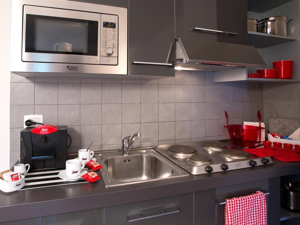Lacroma Aparthotel Grado Room photo